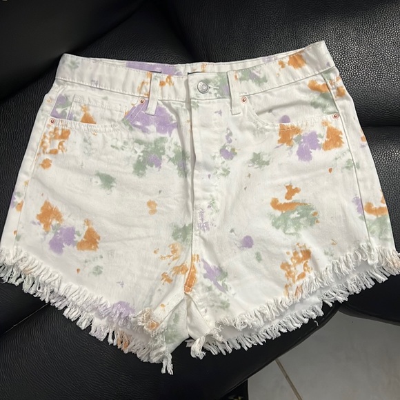 Wild fable highest rise shorts. Worn once, great condition and super comfy. - Picture 1 of 3
